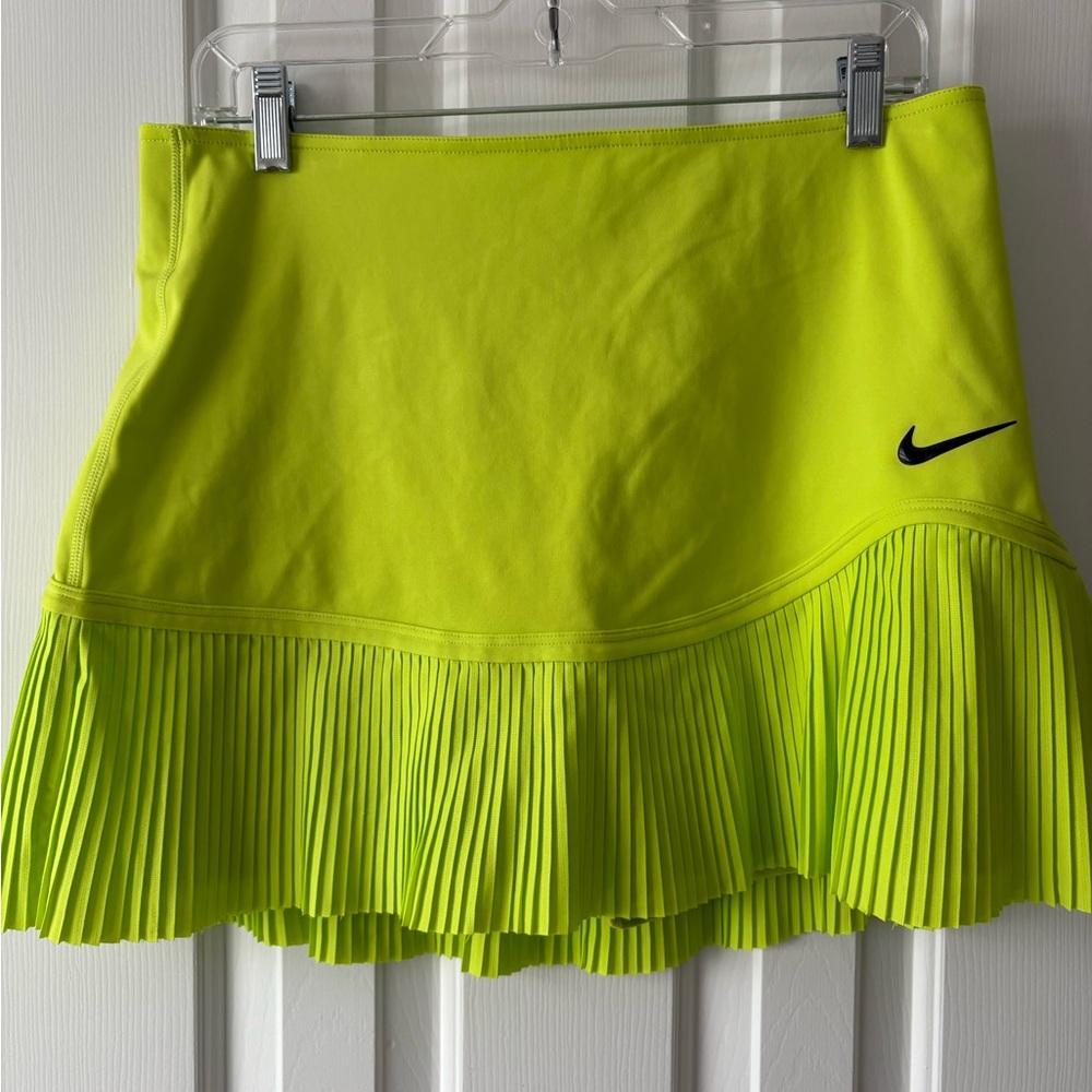 Nike Dri-FIT Bright Green Skirt